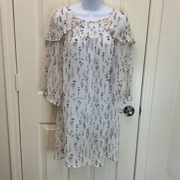 Spirit Of Grace Dresses & Skirts - Spirit Of Grace Small SHEER Floral Scoop Neck 3/4 Flutter Sleeves Fire Soul NEW